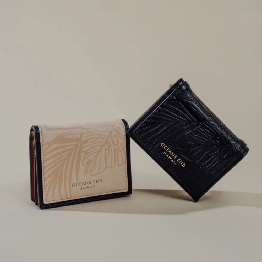 Oceans End Hawaii Wallet Set - Black and Cream